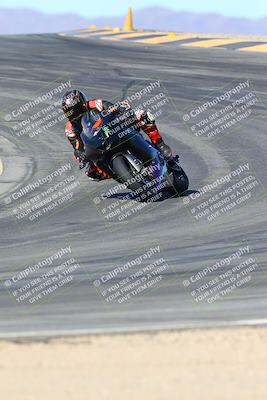 media/Jan-10-2025-CVMA Friday Practice (Fri) [[489e0da257]]/Group 4 and Trackday/Session 3 (Turns 9 and 10)/